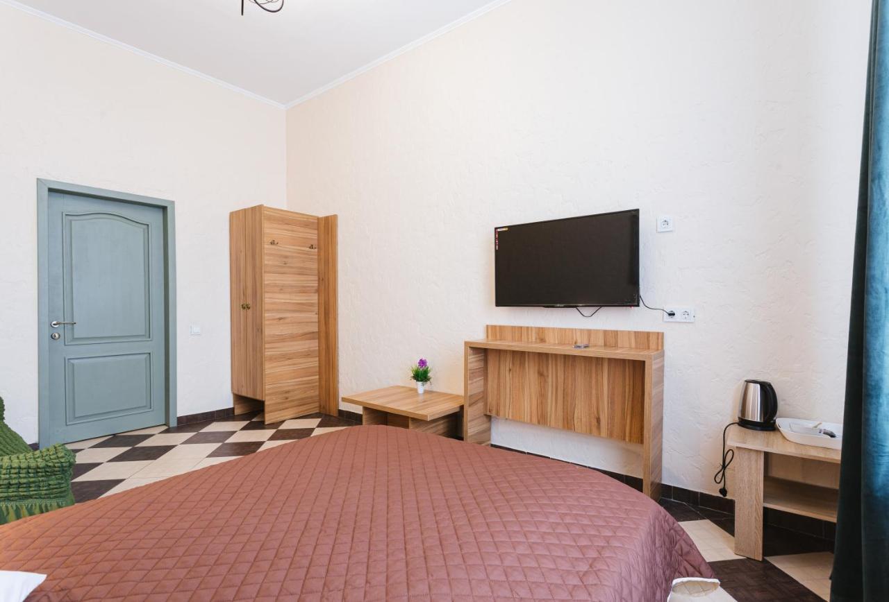 Mini Hotel Non-Stop Kijev Kültér fotó