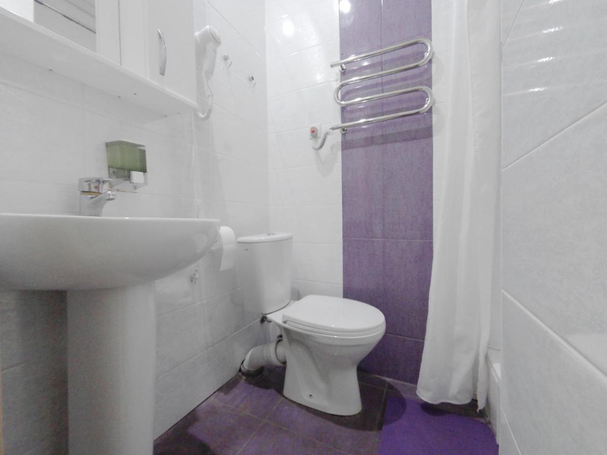 Mini Hotel Non-Stop Kijev Kültér fotó