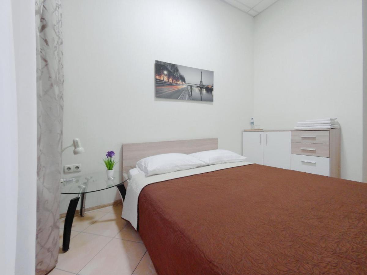 Mini Hotel Non-Stop Kijev Kültér fotó