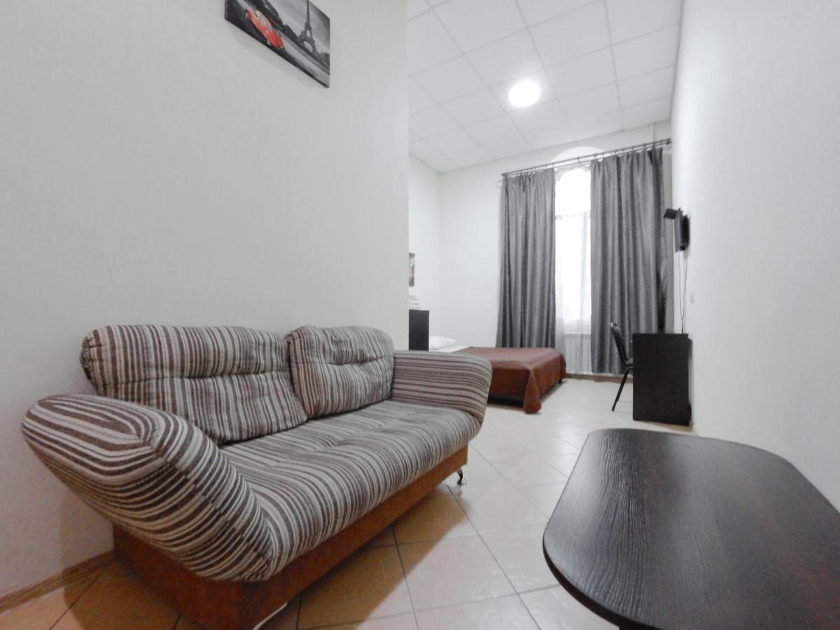 Mini Hotel Non-Stop Kijev Kültér fotó